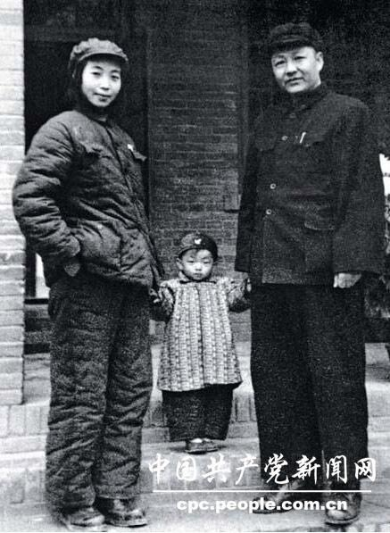 习仲勋让女儿改随母姓.png